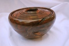 1_hollow-form-urn-002